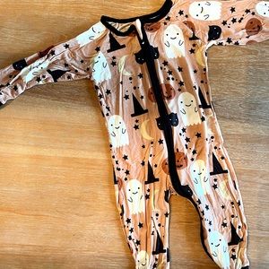 Emerson & Friends Halloween pajamas! 18-24m